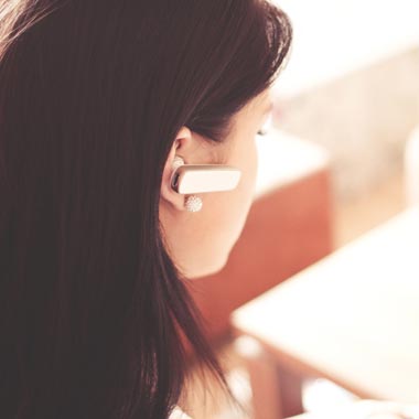 How can the performance of your customer service representatives impact sales?