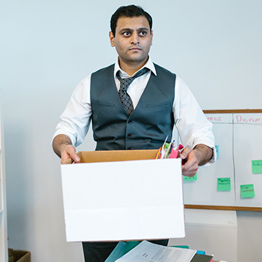 How to Conduct Layoffs of Sales Reps [Full Guide]